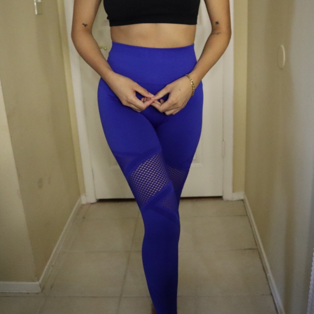 Fabletics Mosaic High Waisted 7/8 leggings